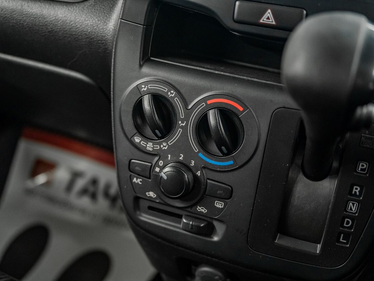 Suzuki Solio 2017 - фото автомобиля