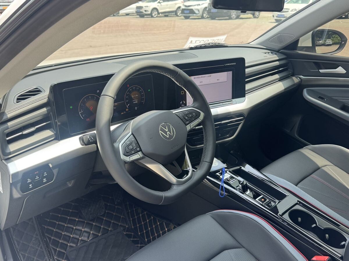 Volkswagen Lamando L 2022 - фото автомобиля