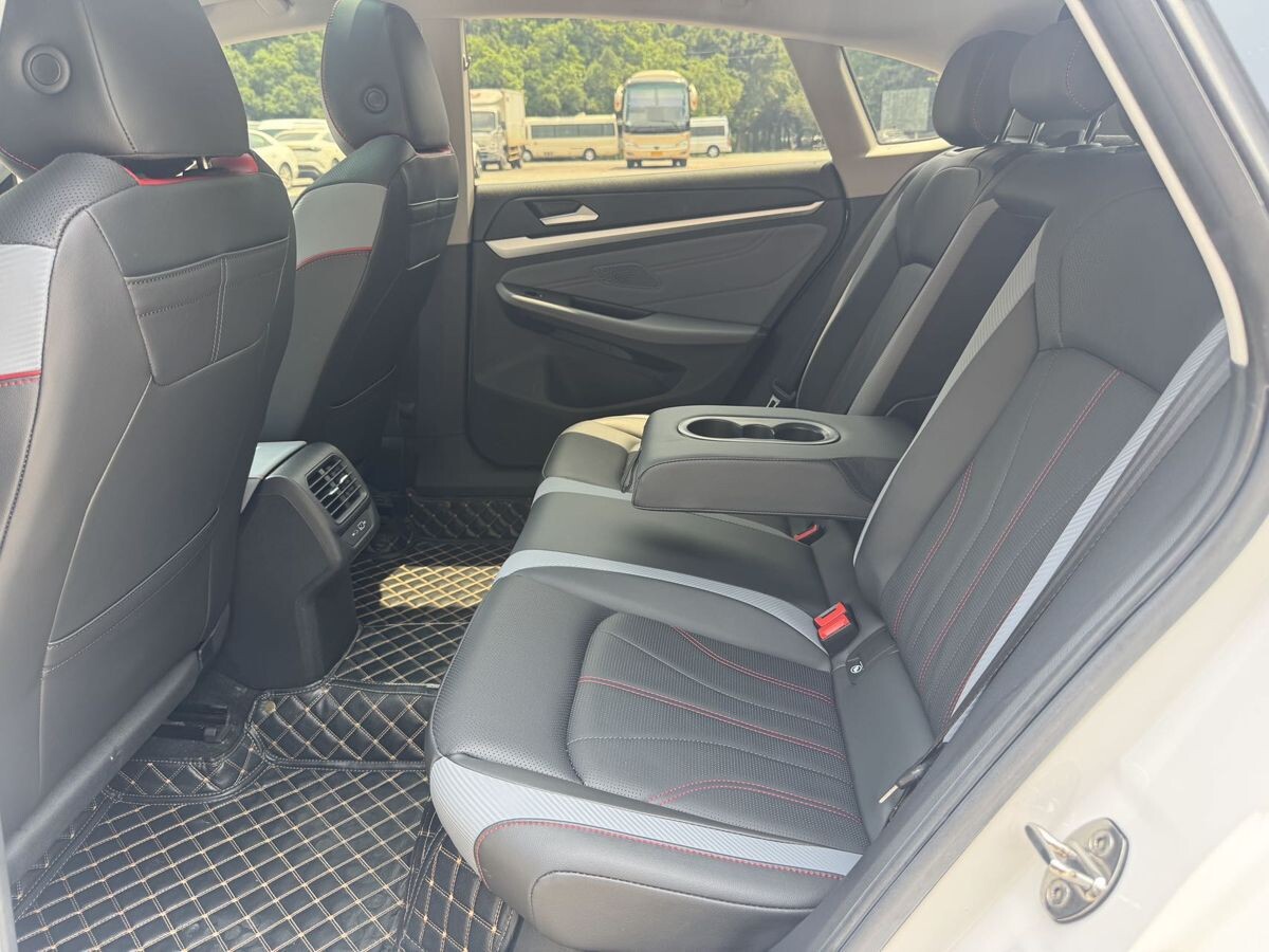 Volkswagen Lamando L 2022 - фото автомобиля
