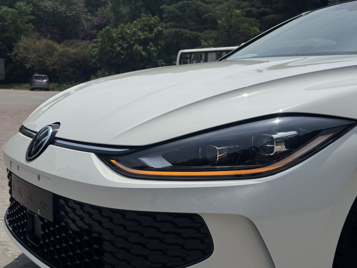 Volkswagen Lamando L 2022 - фото автомобиля