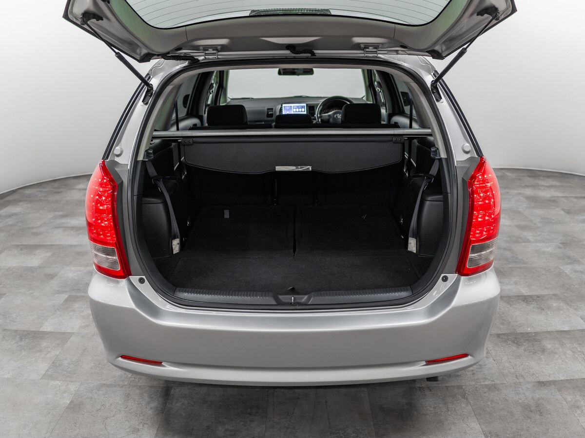 Toyota Wish 2008 - фото автомобиля