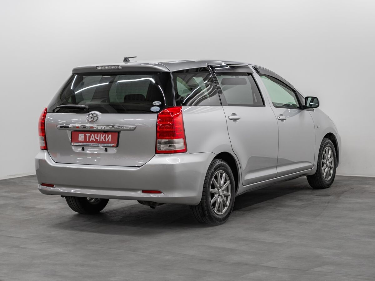 Toyota Wish 2008 - фото автомобиля