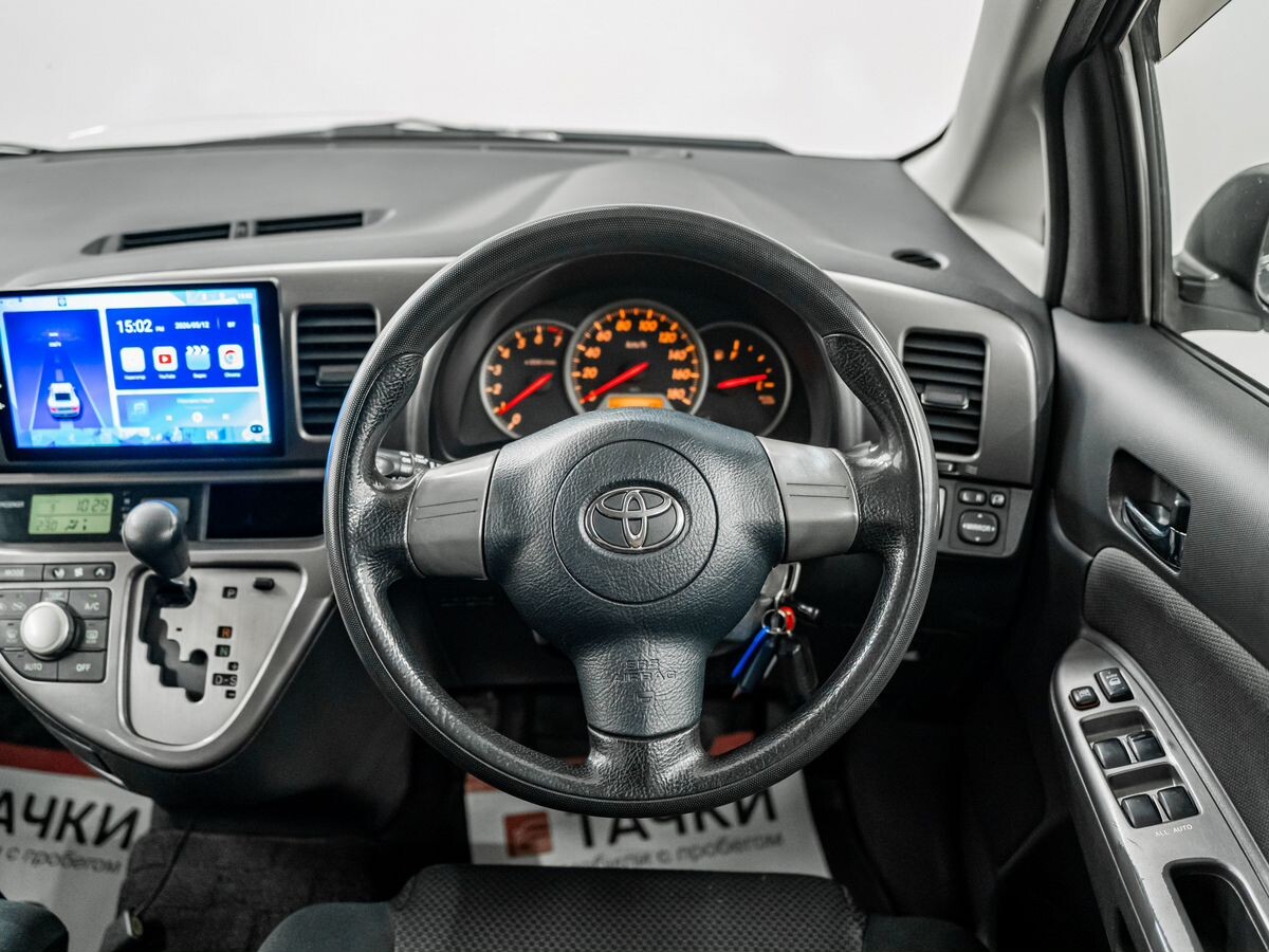 Toyota Wish 2008 - фото автомобиля