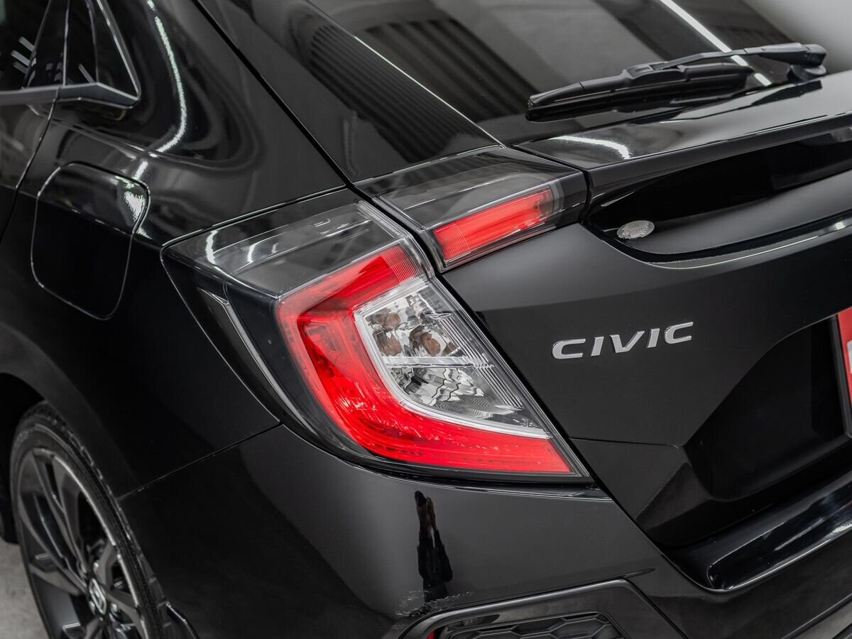 Honda Civic 2018 - фото автомобиля