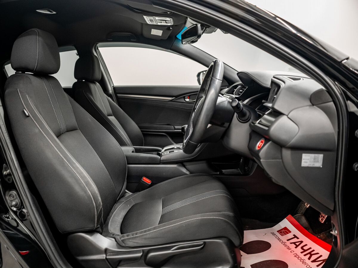 Honda Civic 2018 - фото автомобиля