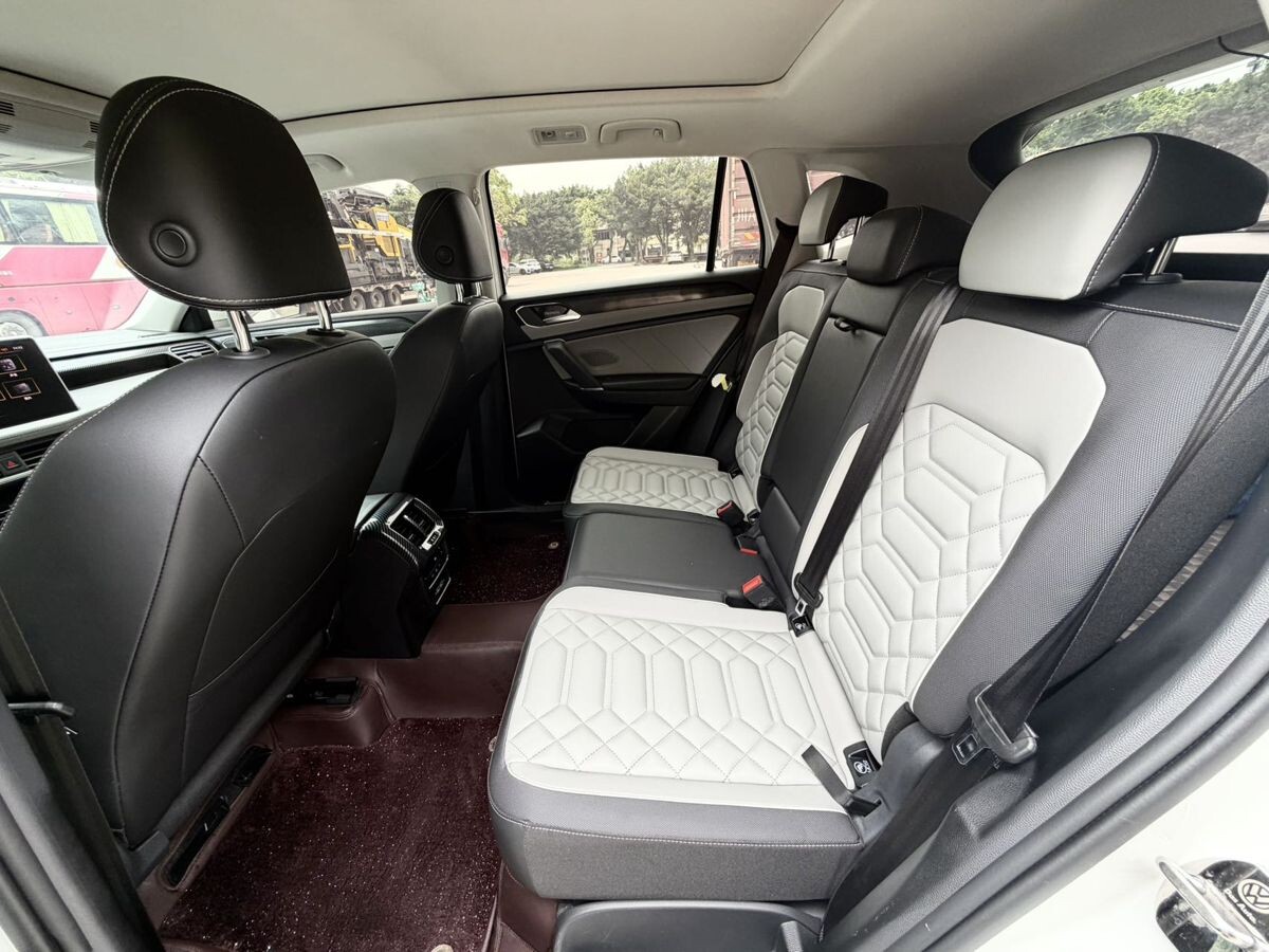 Volkswagen Tayron 2022 - фото автомобиля