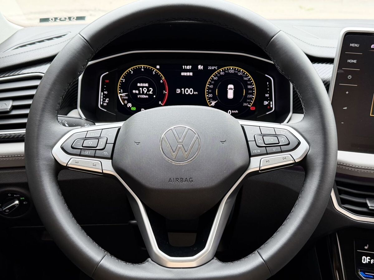 Volkswagen Tayron 2022 - фото автомобиля