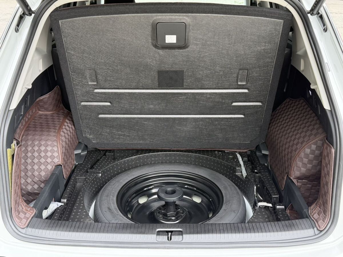 Volkswagen Tayron 2022 - фото автомобиля