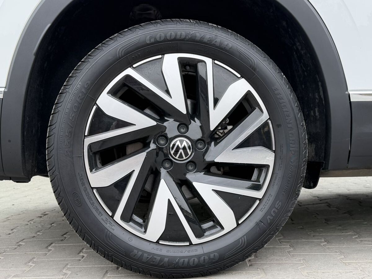 Volkswagen Tayron 2022 - фото автомобиля