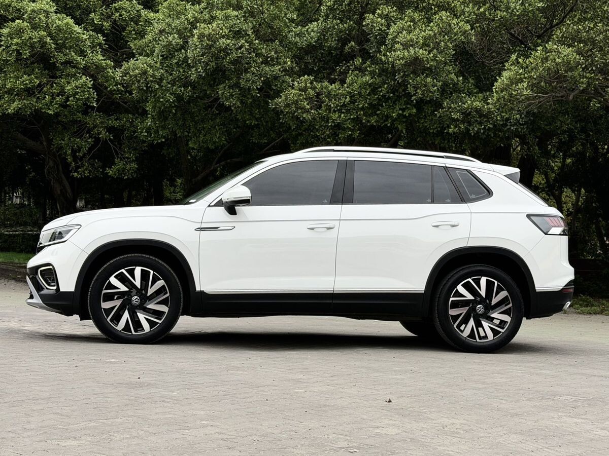 Volkswagen Tayron 2022 - фото автомобиля