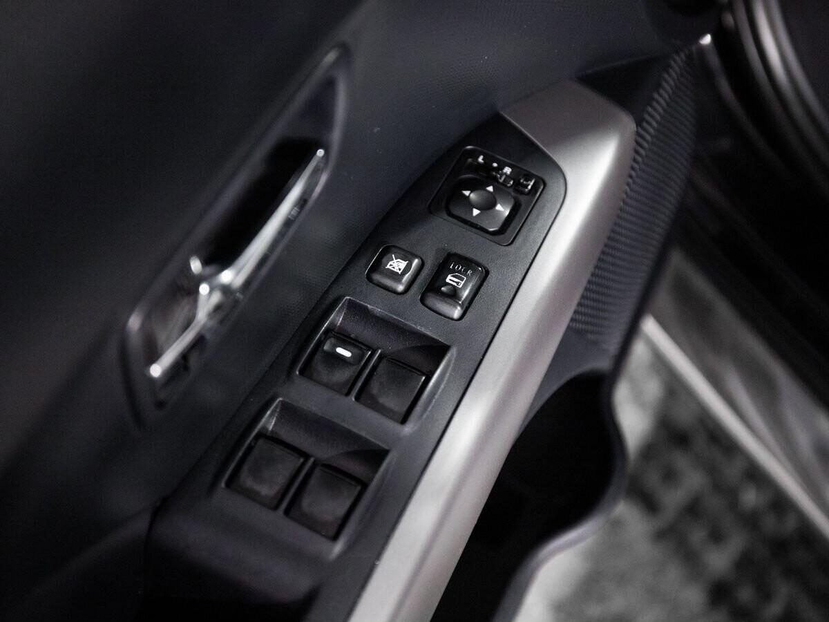 Peugeot 4007 2008 - фото автомобиля