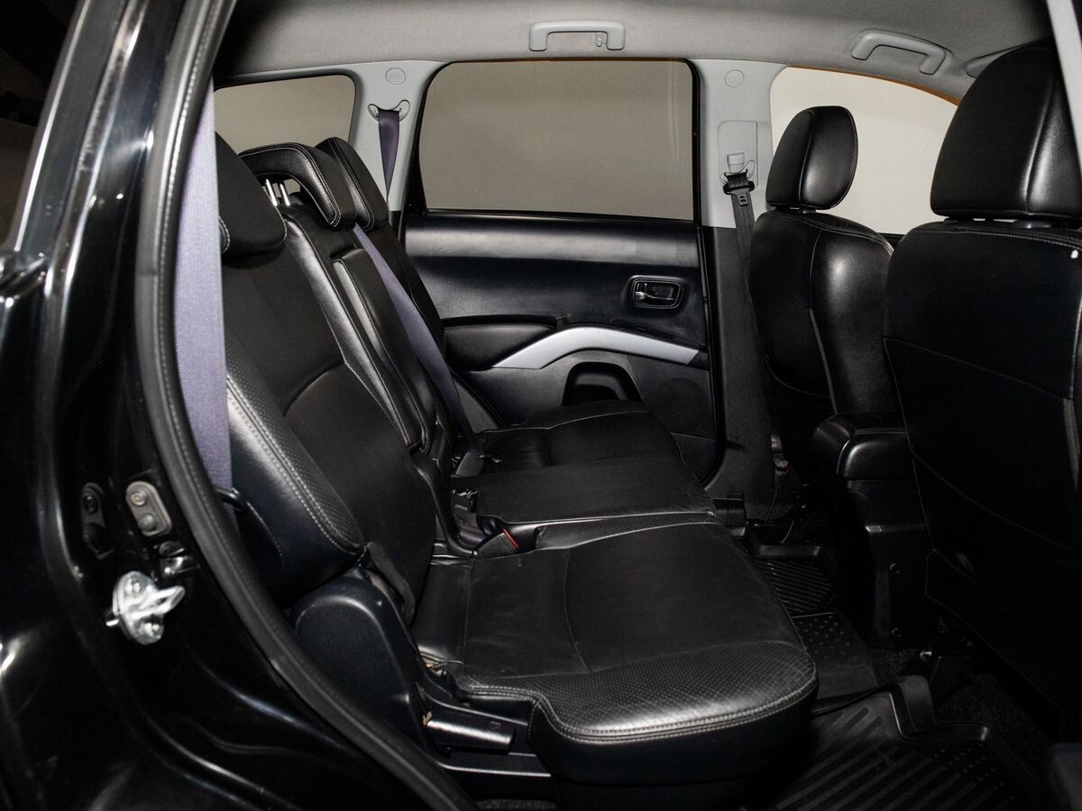 Peugeot 4007 2008 - фото автомобиля