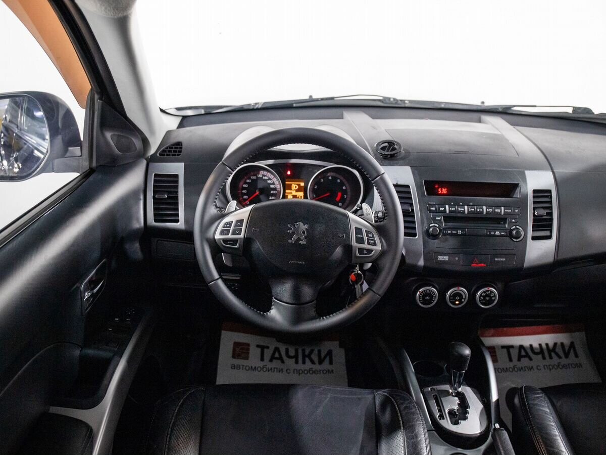 Peugeot 4007 2008 - фото автомобиля