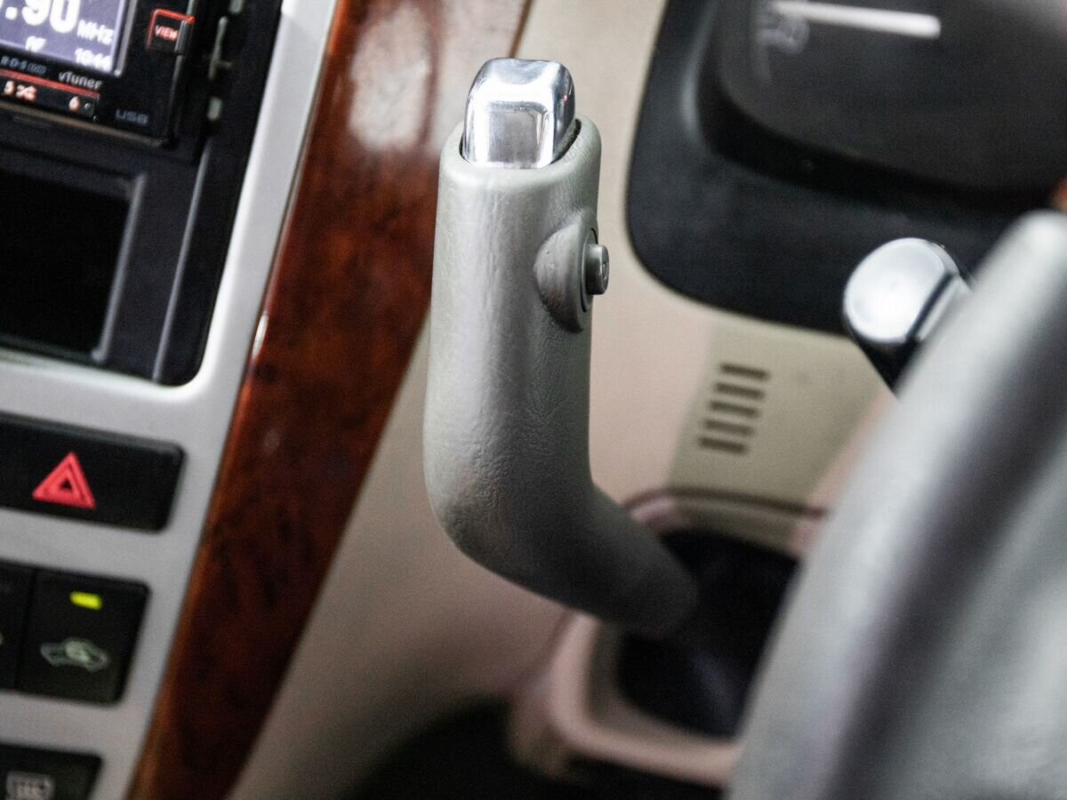 Toyota Picnic 2003 - фото автомобиля