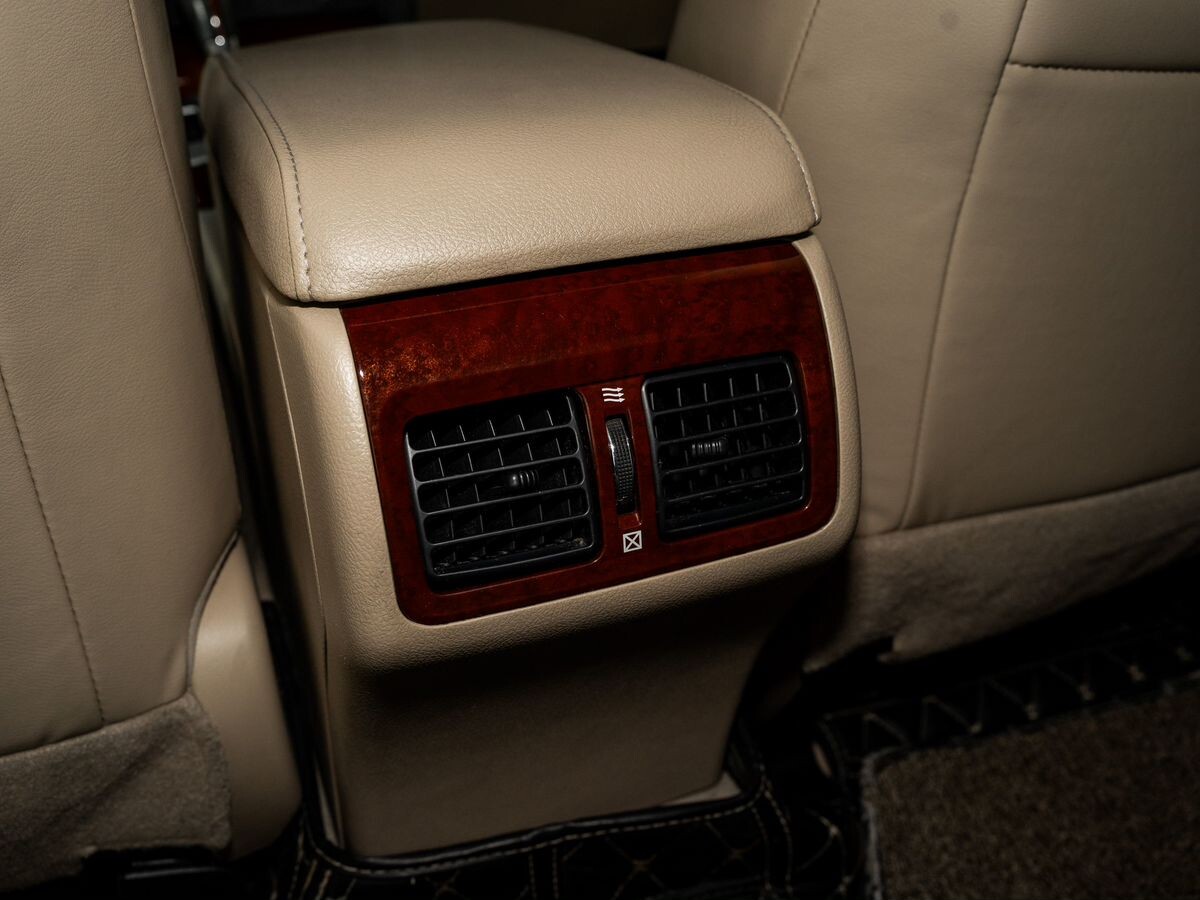 Toyota Camry 2012 - фото автомобиля