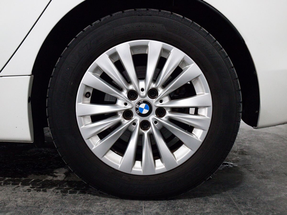 BMW 2-Series Active Tourer 2015 - фото автомобиля