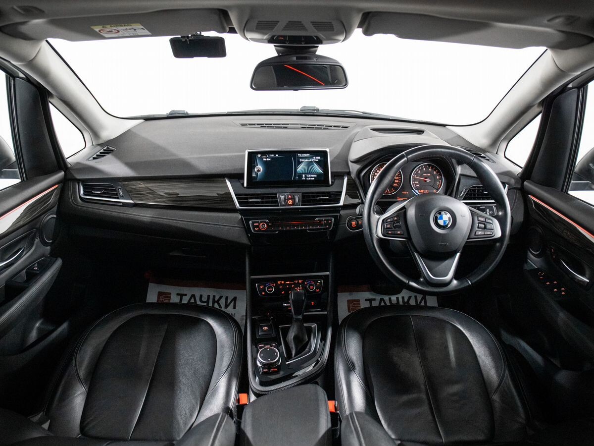 BMW 2-Series Active Tourer 2015 - фото автомобиля
