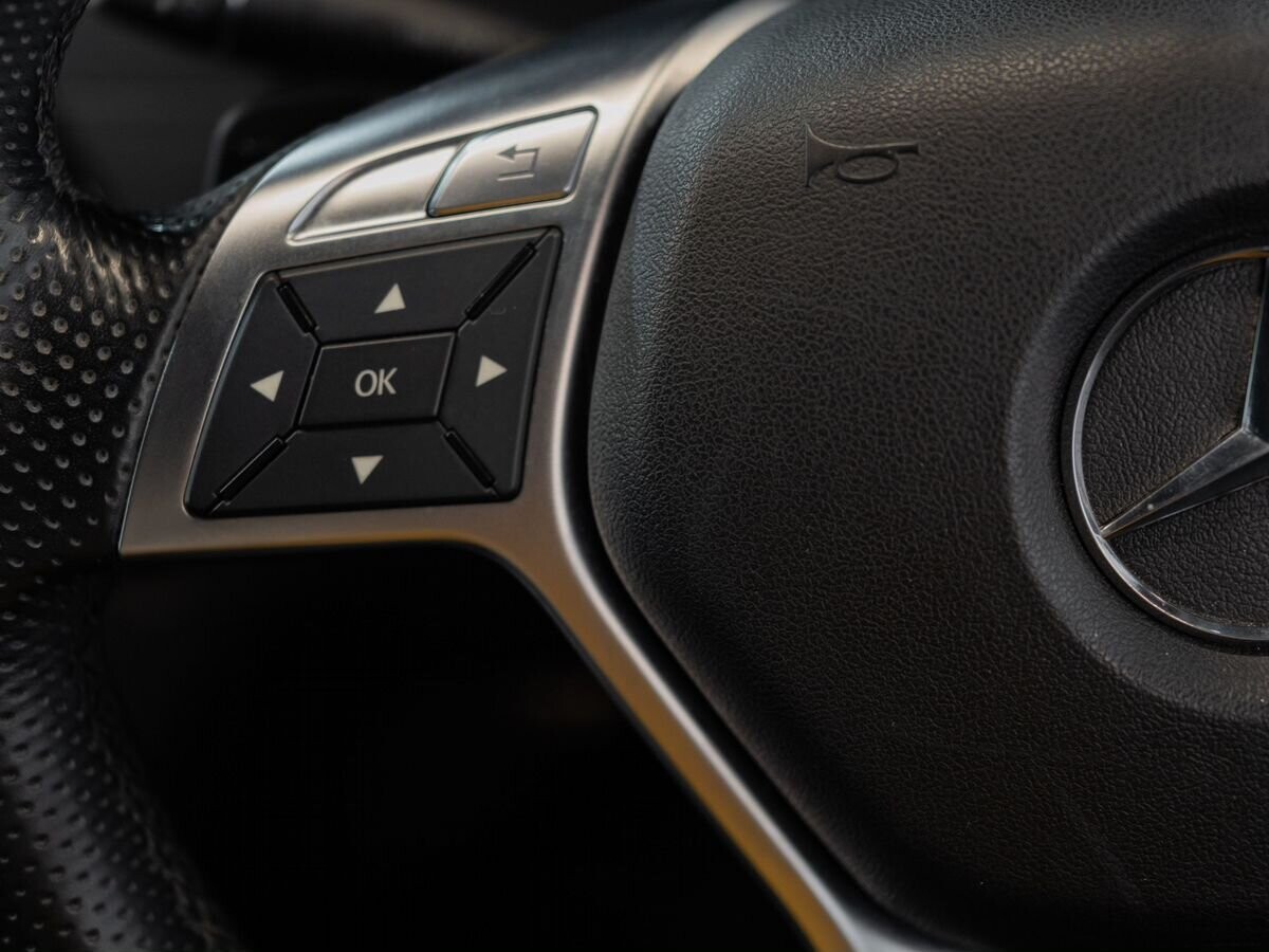 Mercedes-Benz C-Class 2011 - фото автомобиля