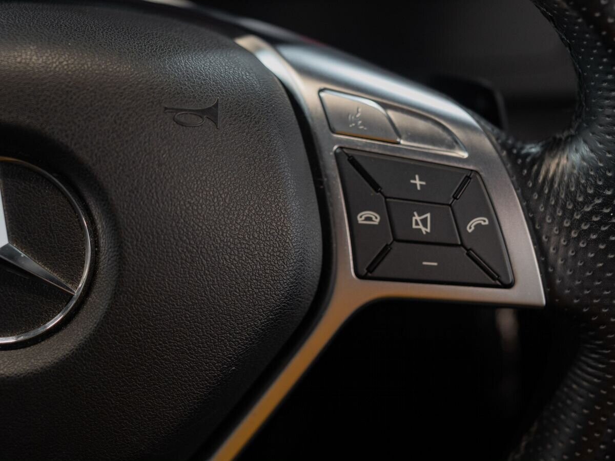 Mercedes-Benz C-Class 2011 - фото автомобиля