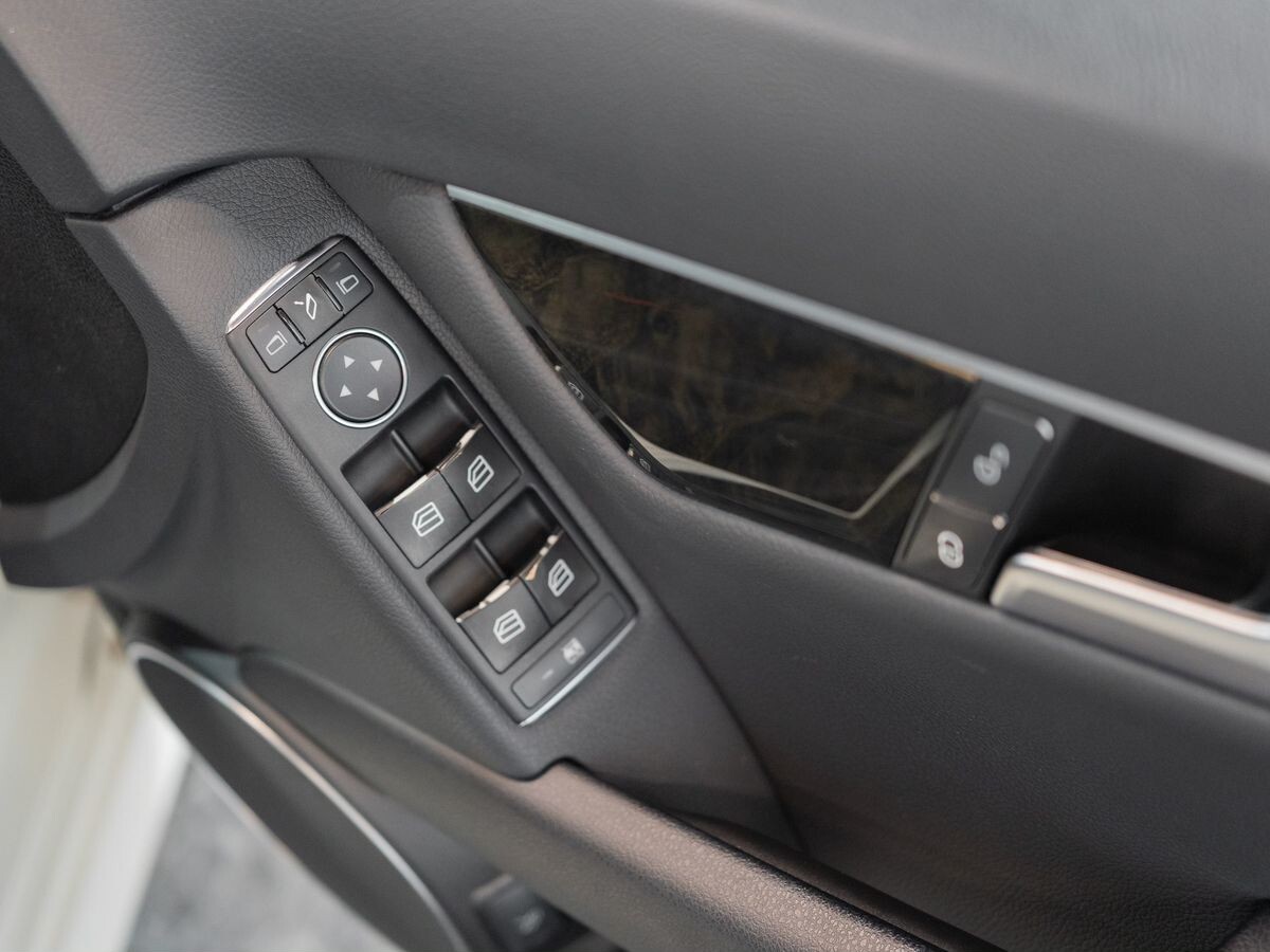 Mercedes-Benz C-Class 2011 - фото автомобиля