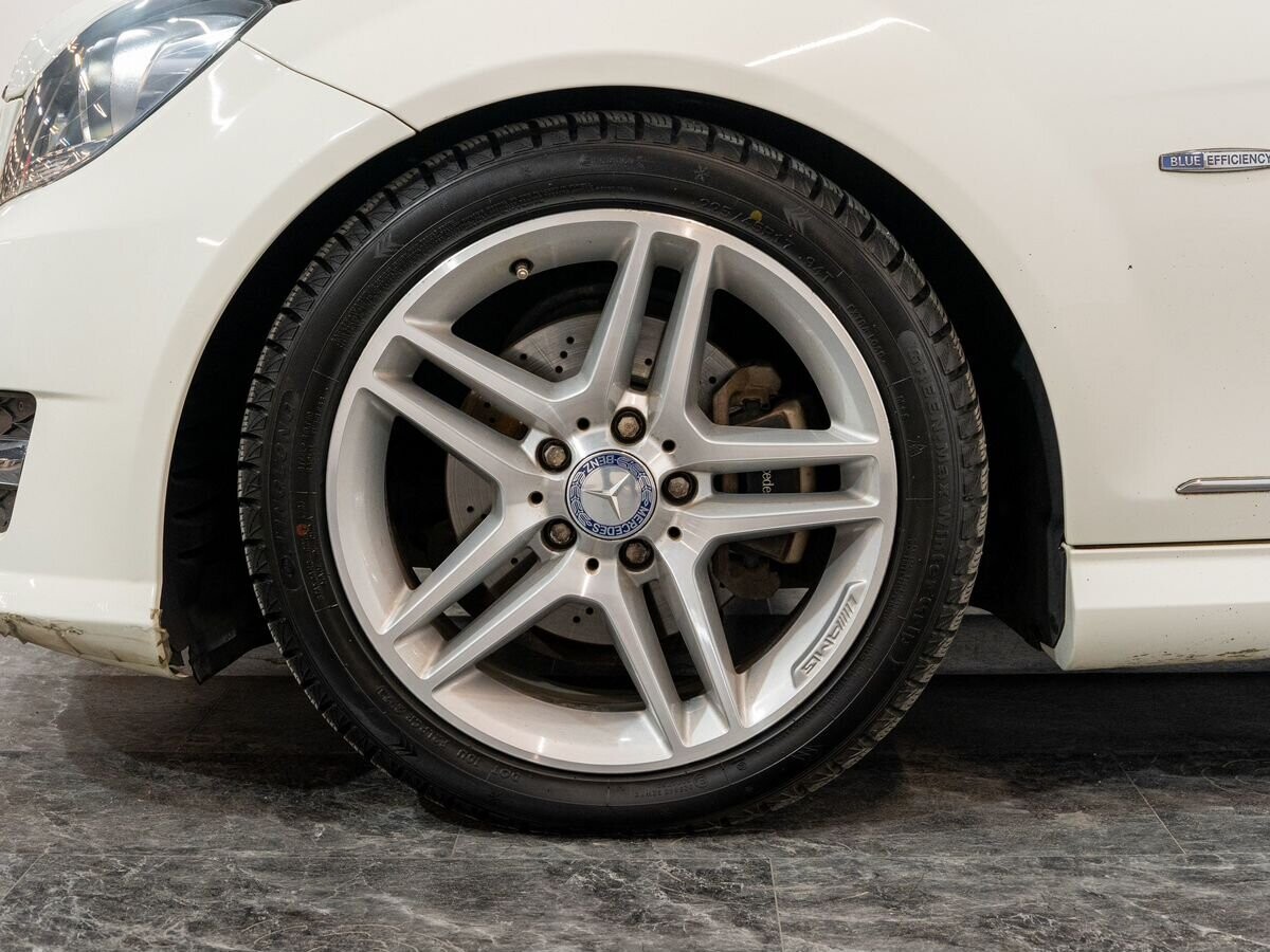 Mercedes-Benz C-Class 2011 - фото автомобиля