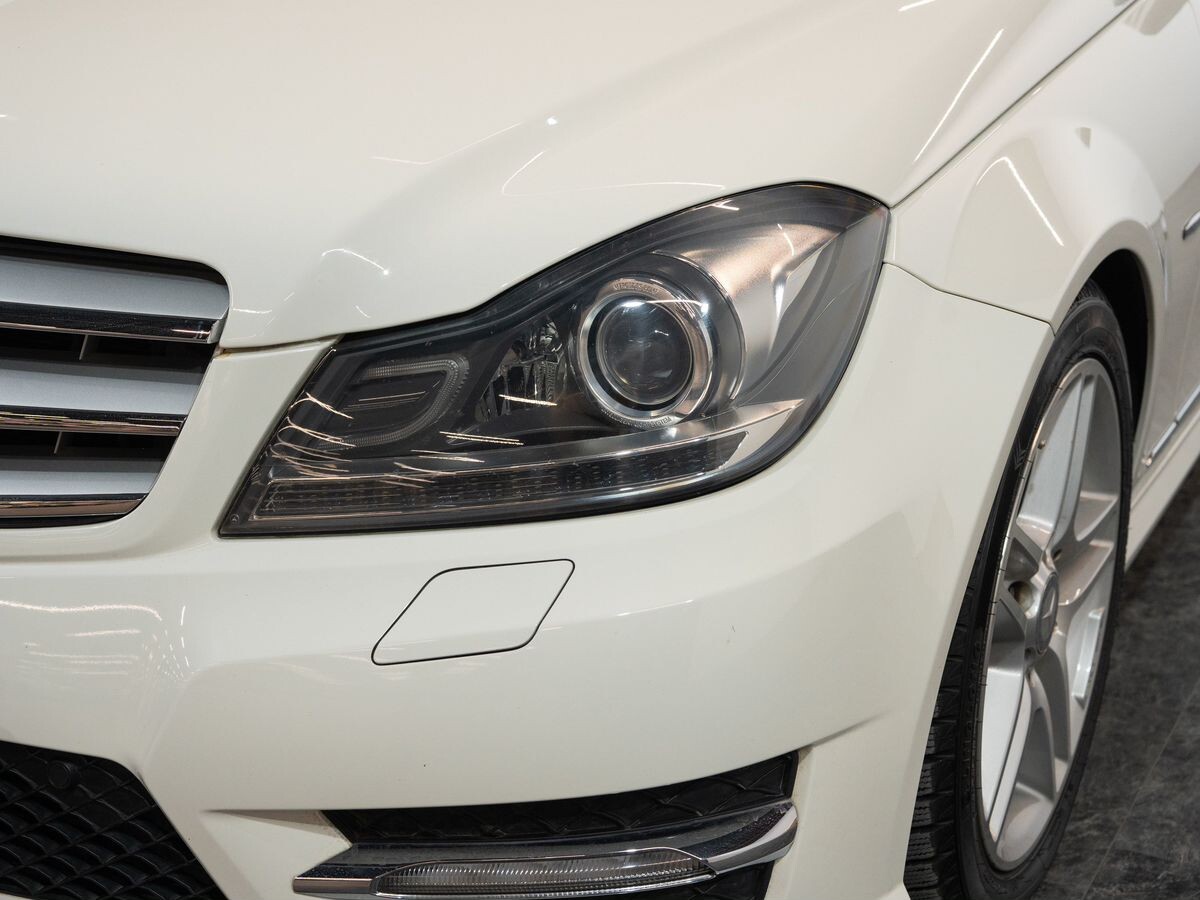 Mercedes-Benz C-Class 2011 - фото автомобиля