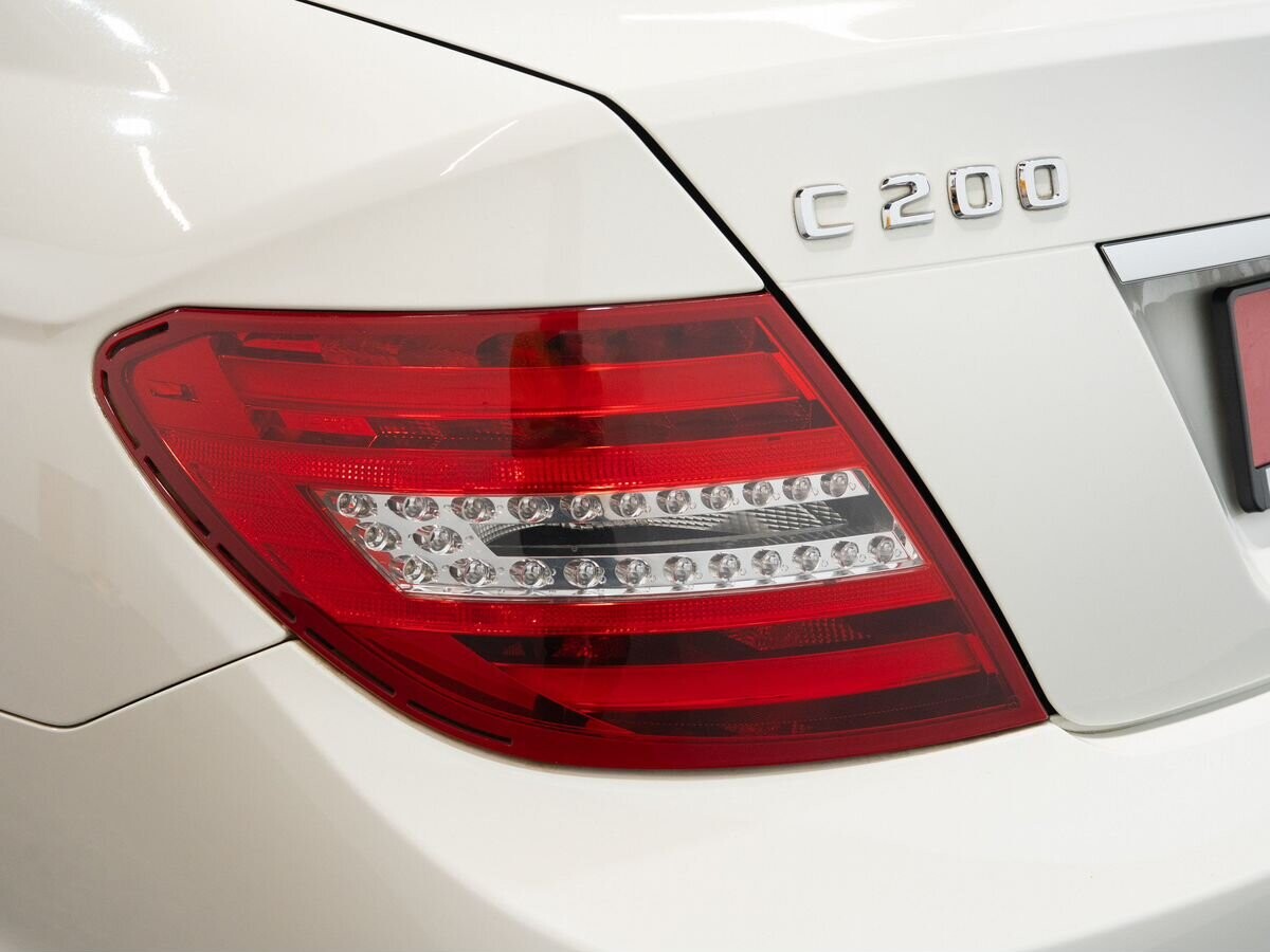 Mercedes-Benz C-Class 2011 - фото автомобиля