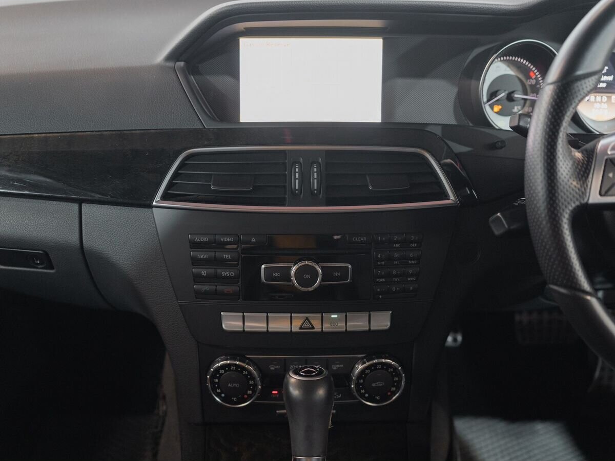 Mercedes-Benz C-Class 2011 - фото автомобиля