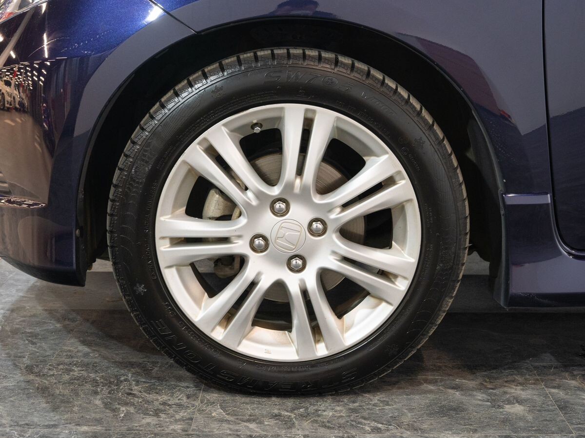 Honda Fit 2010 - фото автомобиля
