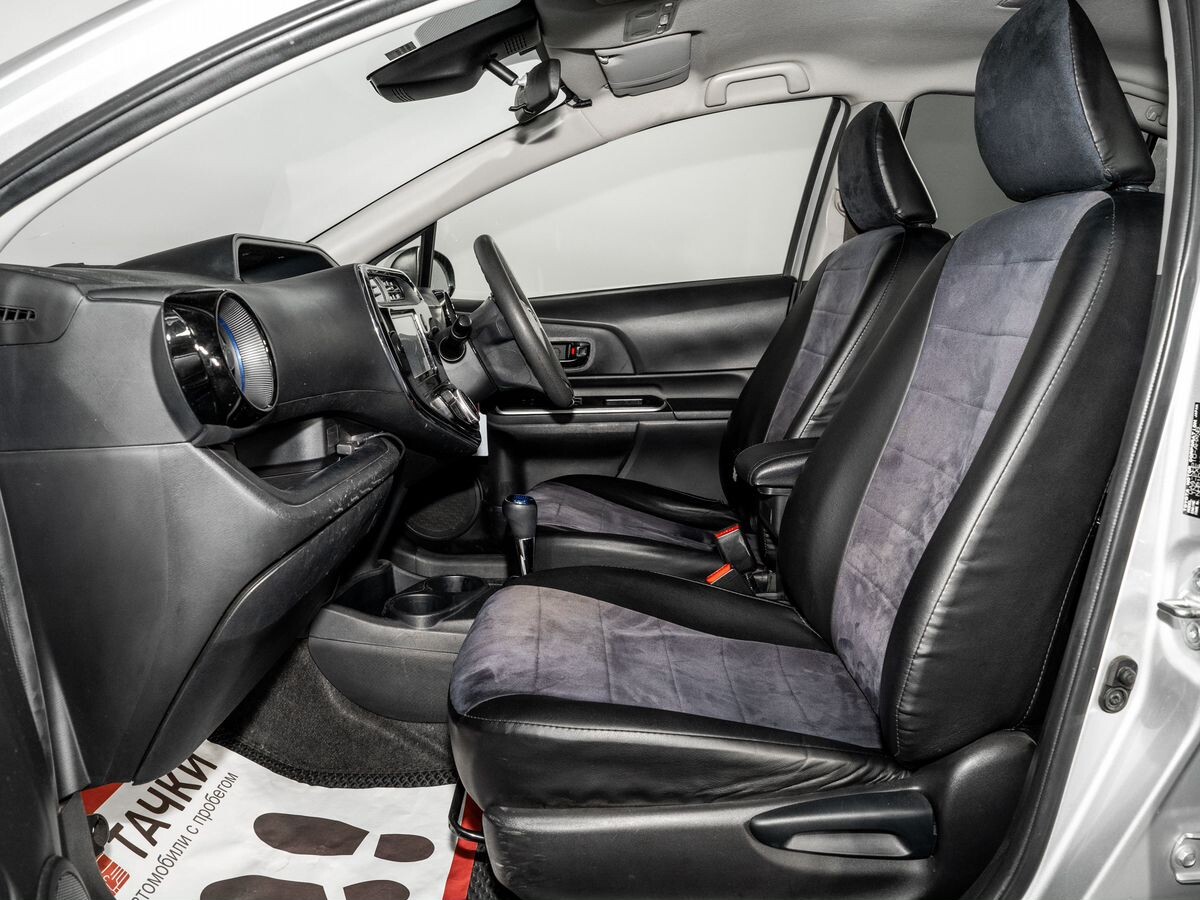 Toyota Aqua 2019 - фото автомобиля