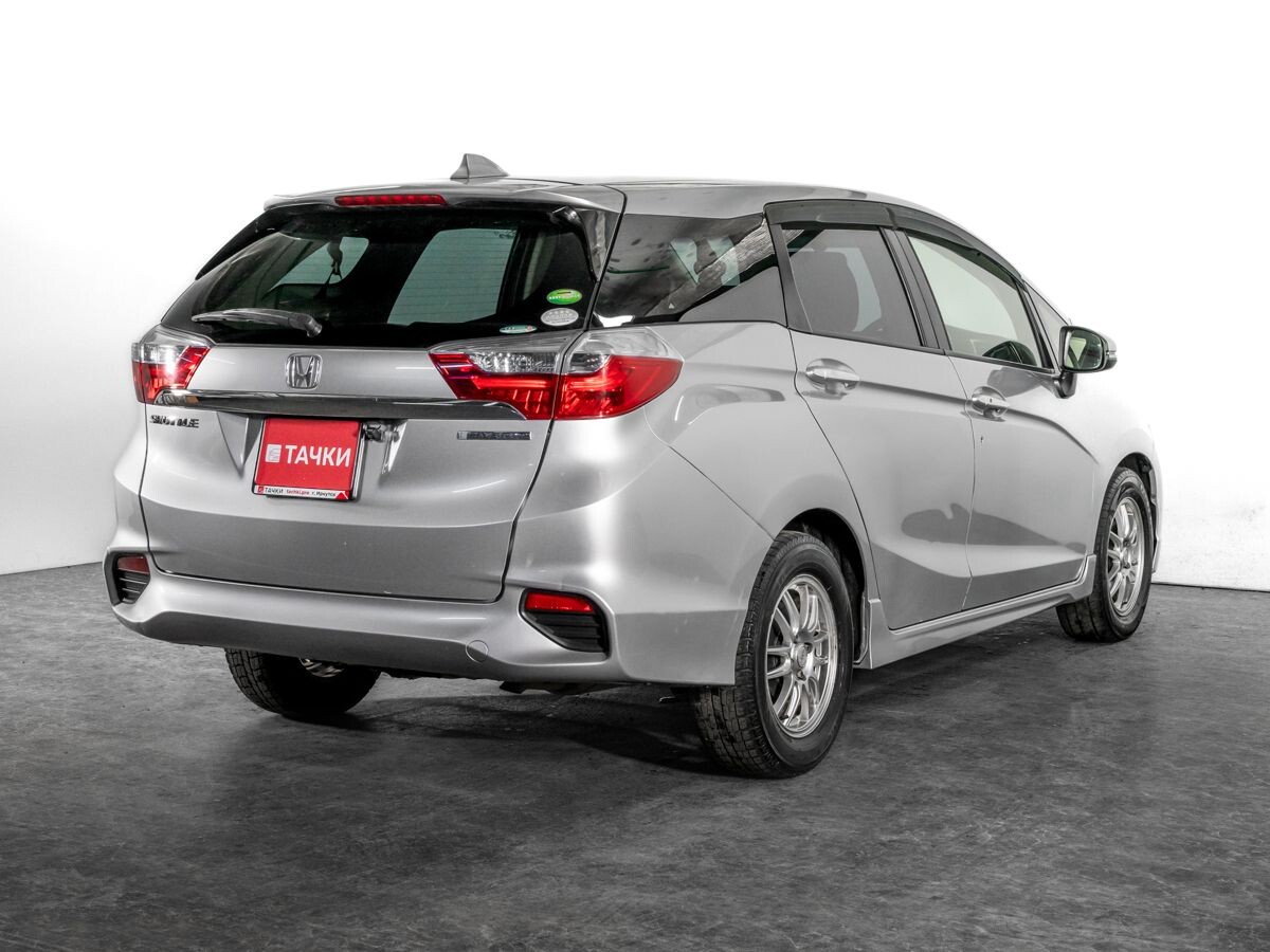 Honda Shuttle 2016 - фото автомобиля
