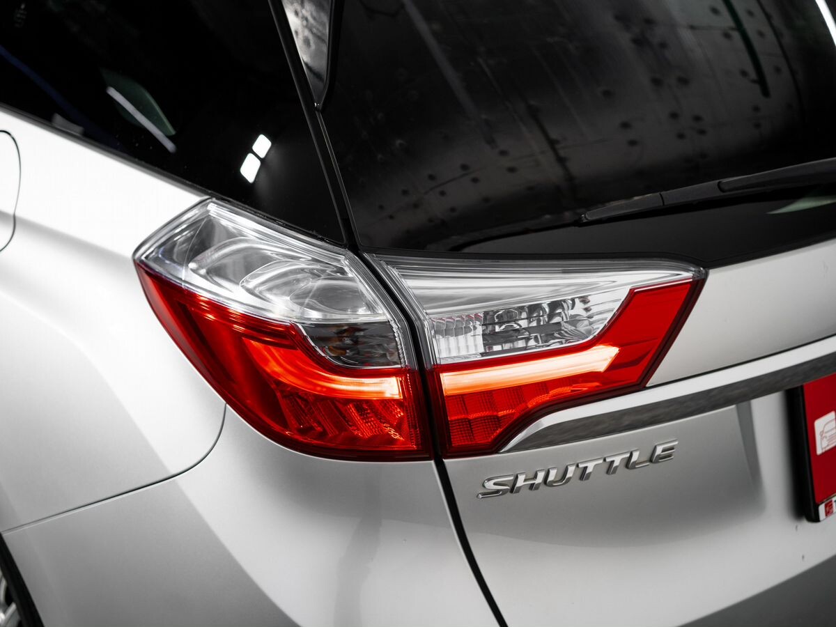 Honda Shuttle 2016 - фото автомобиля