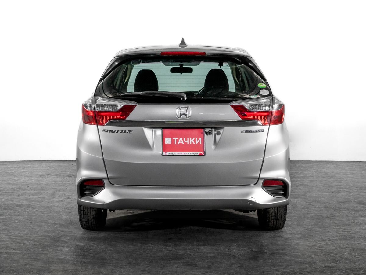 Honda Shuttle 2016 - фото автомобиля