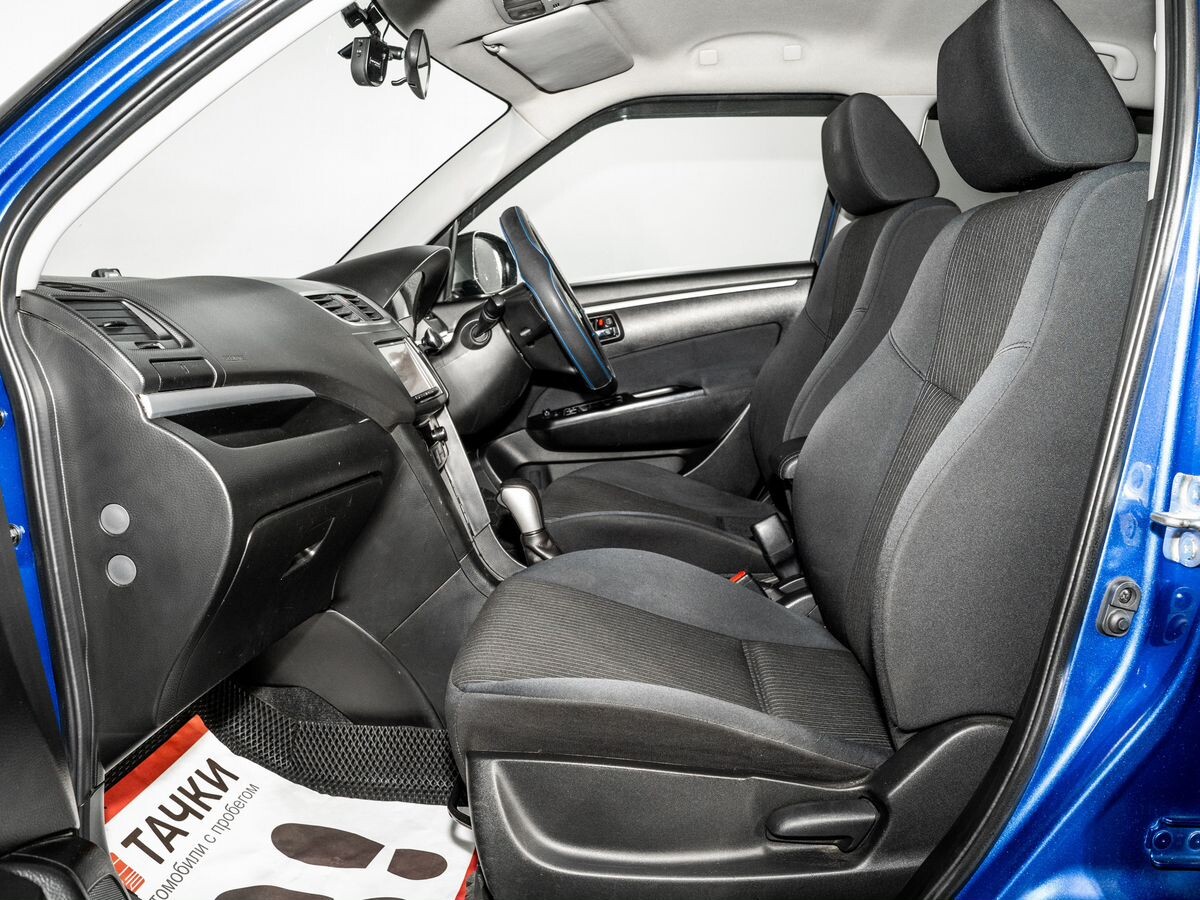 Suzuki Swift 2015 - фото автомобиля