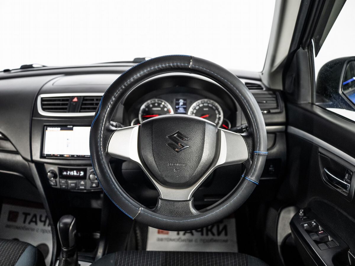 Suzuki Swift 2015 - фото автомобиля