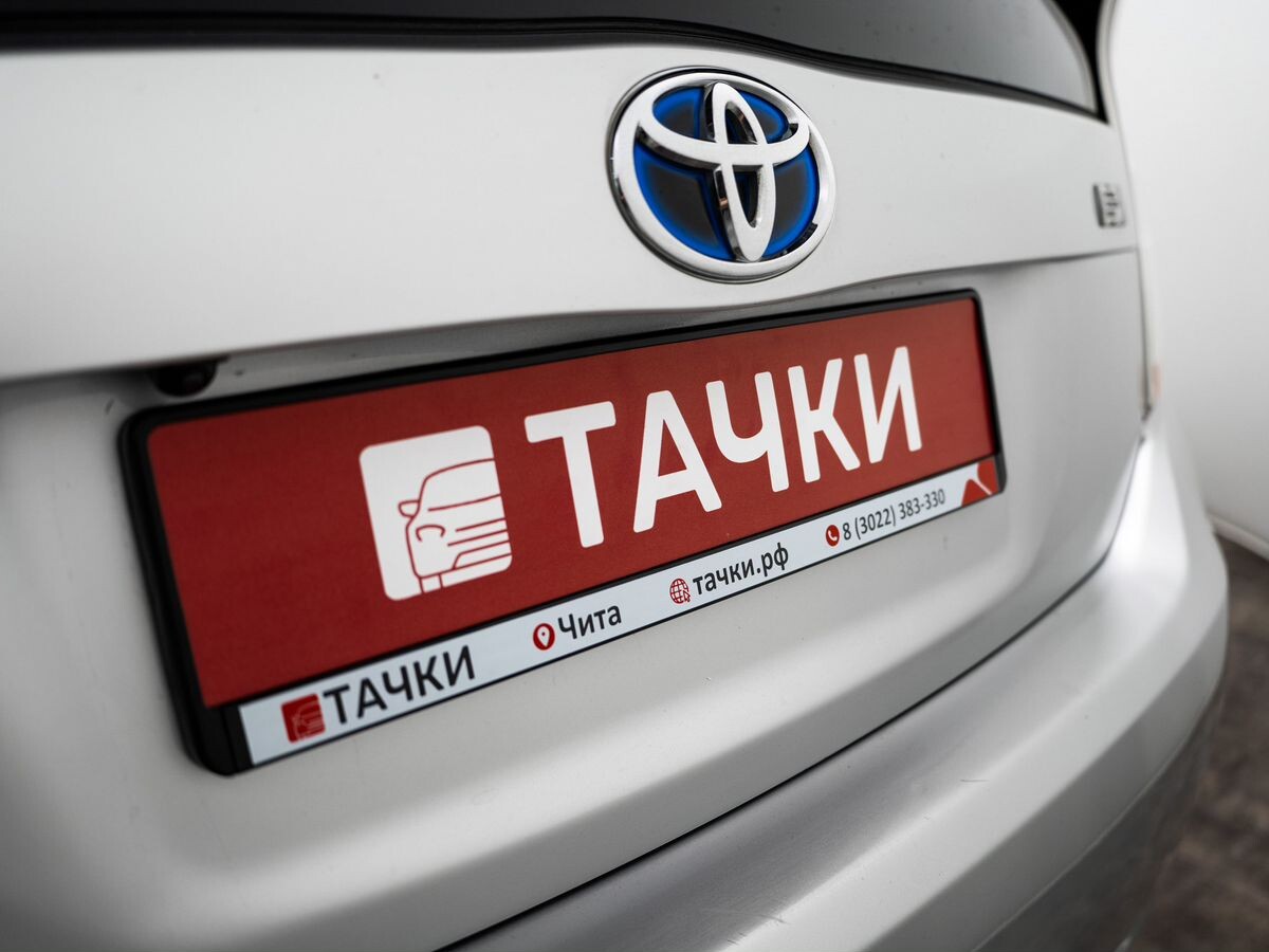 Toyota Prius 2011 - фото автомобиля