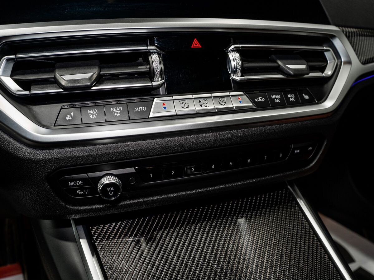 BMW 3-Series 2021 - фото автомобиля