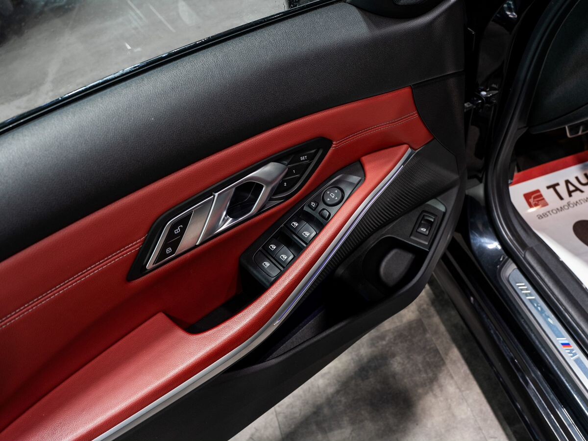 BMW 3-Series 2021 - фото автомобиля