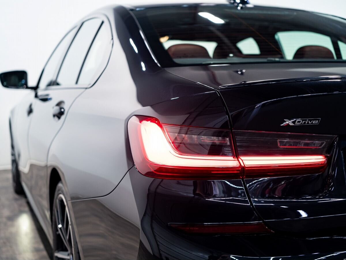 BMW 3-Series 2021 - фото автомобиля