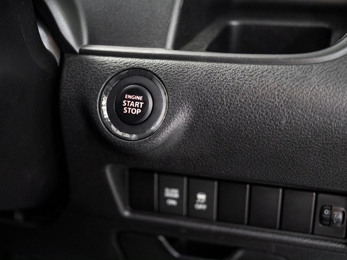 Suzuki Solio 2017 - фото автомобиля
