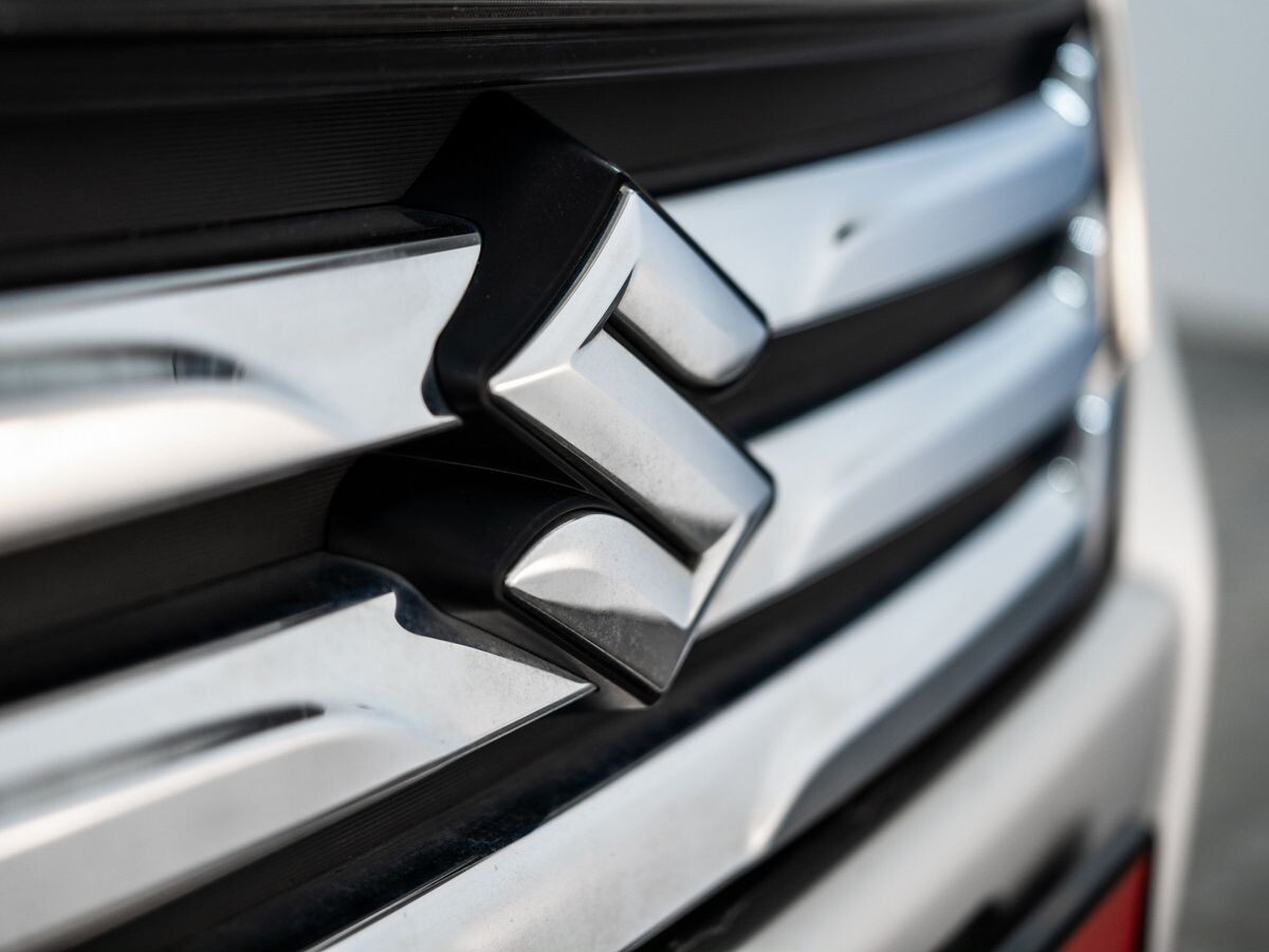 Suzuki Solio 2017 - фото автомобиля