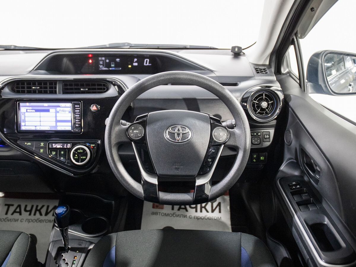 Toyota Aqua 2018 - фото автомобиля