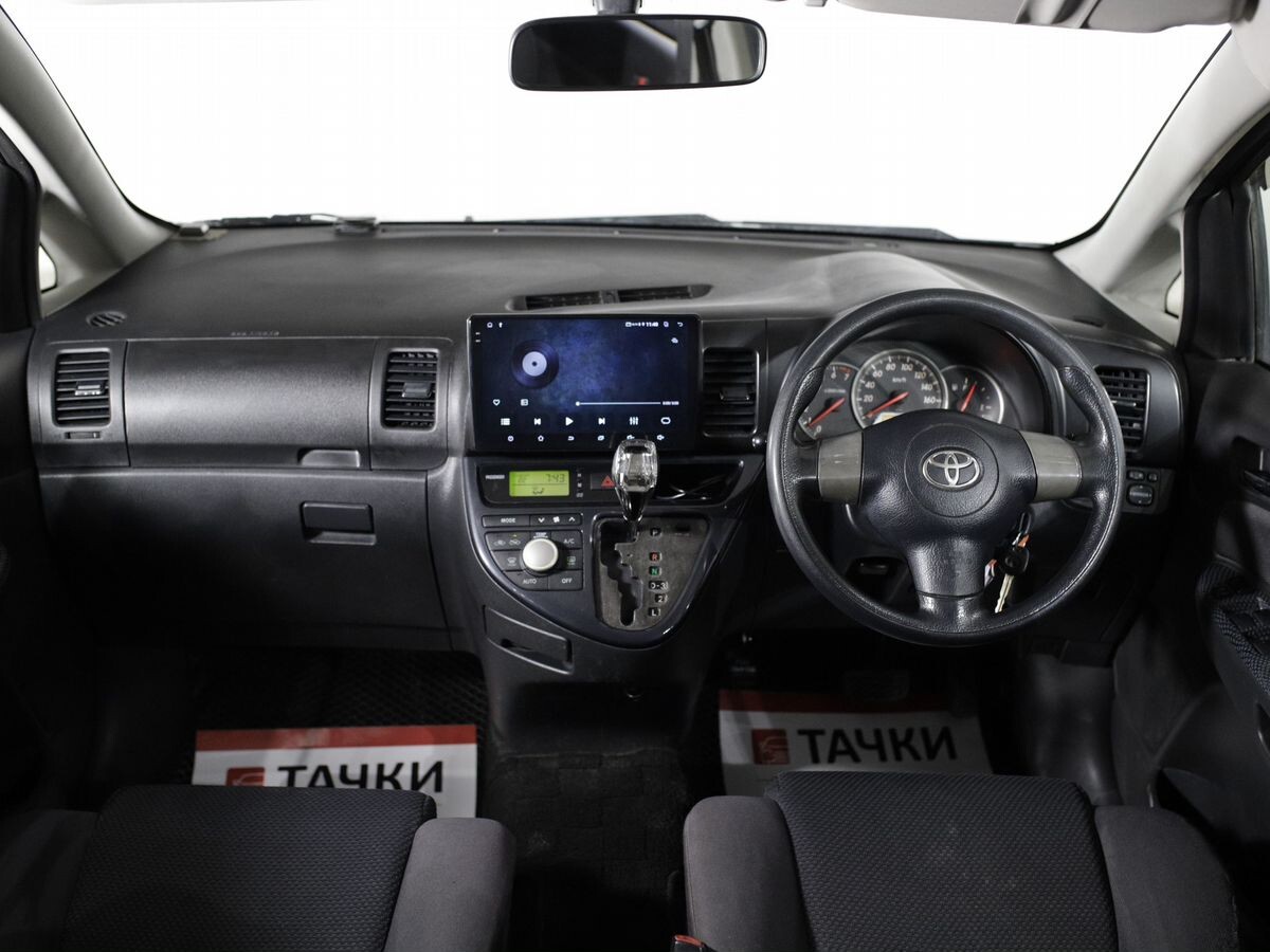 Toyota Wish 2003 - фото автомобиля