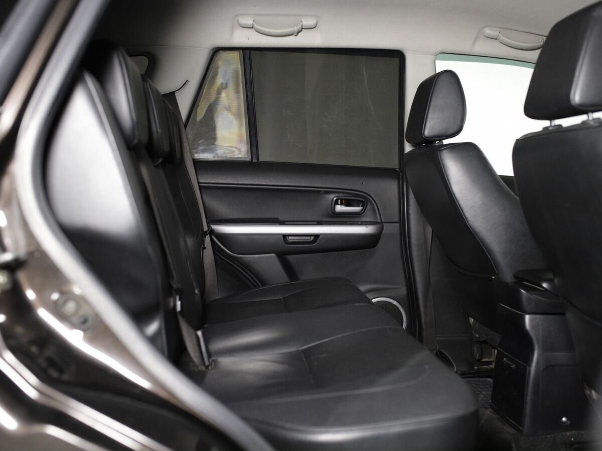 Suzuki Grand Vitara 2013 - фото автомобиля
