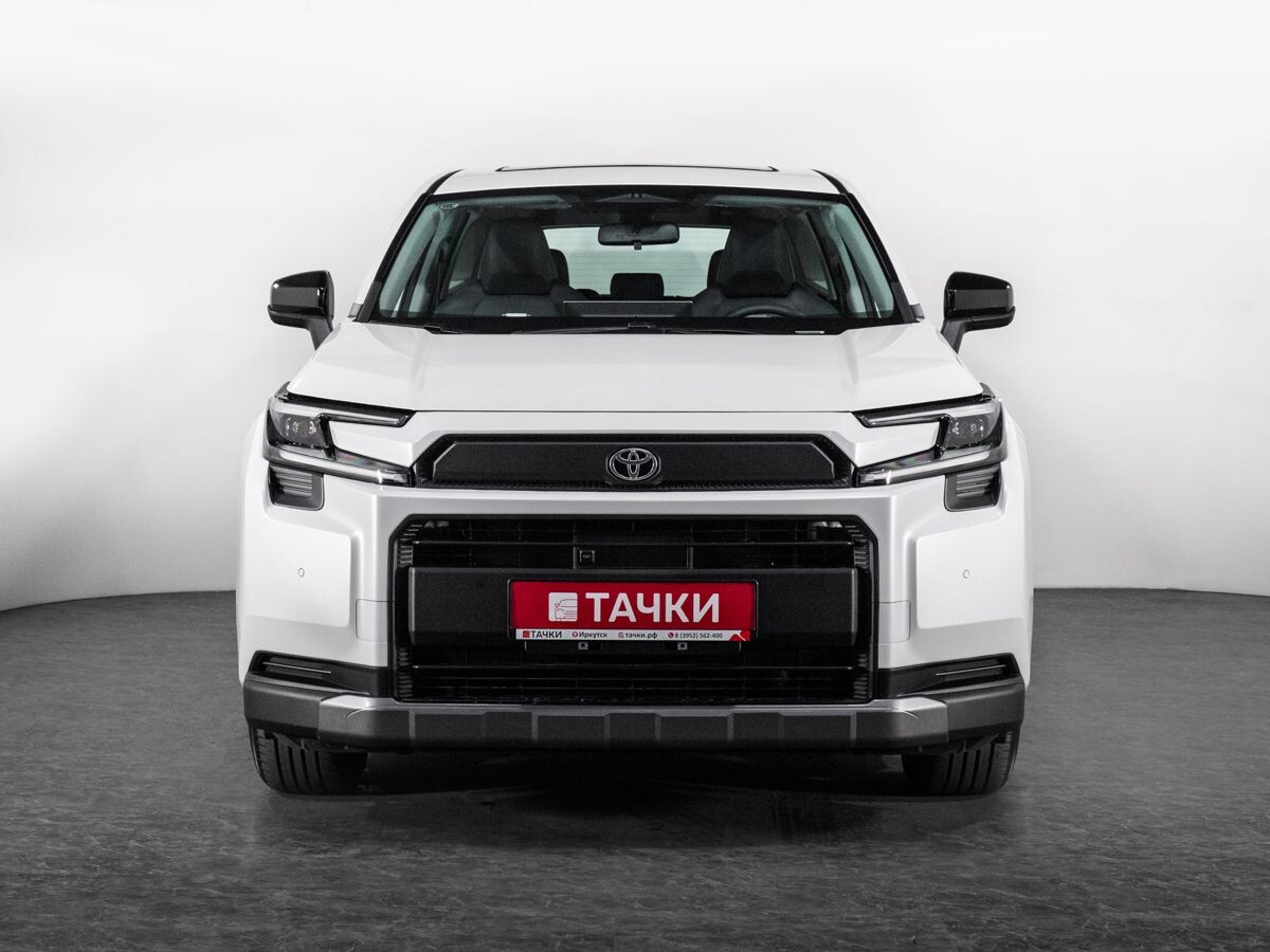 Toyota RAV4 2026 - фото автомобиля