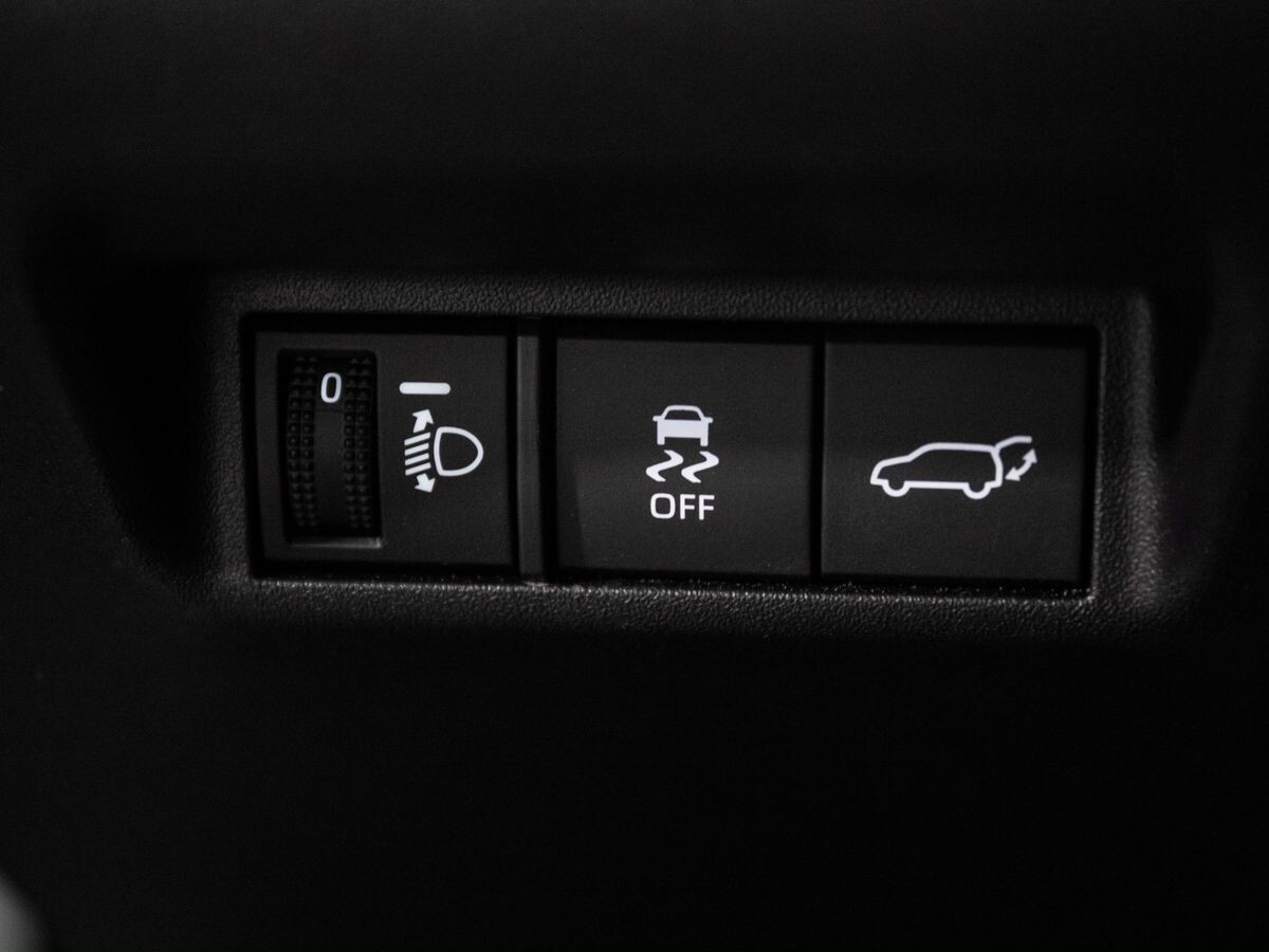 Toyota RAV4 2026 - фото автомобиля