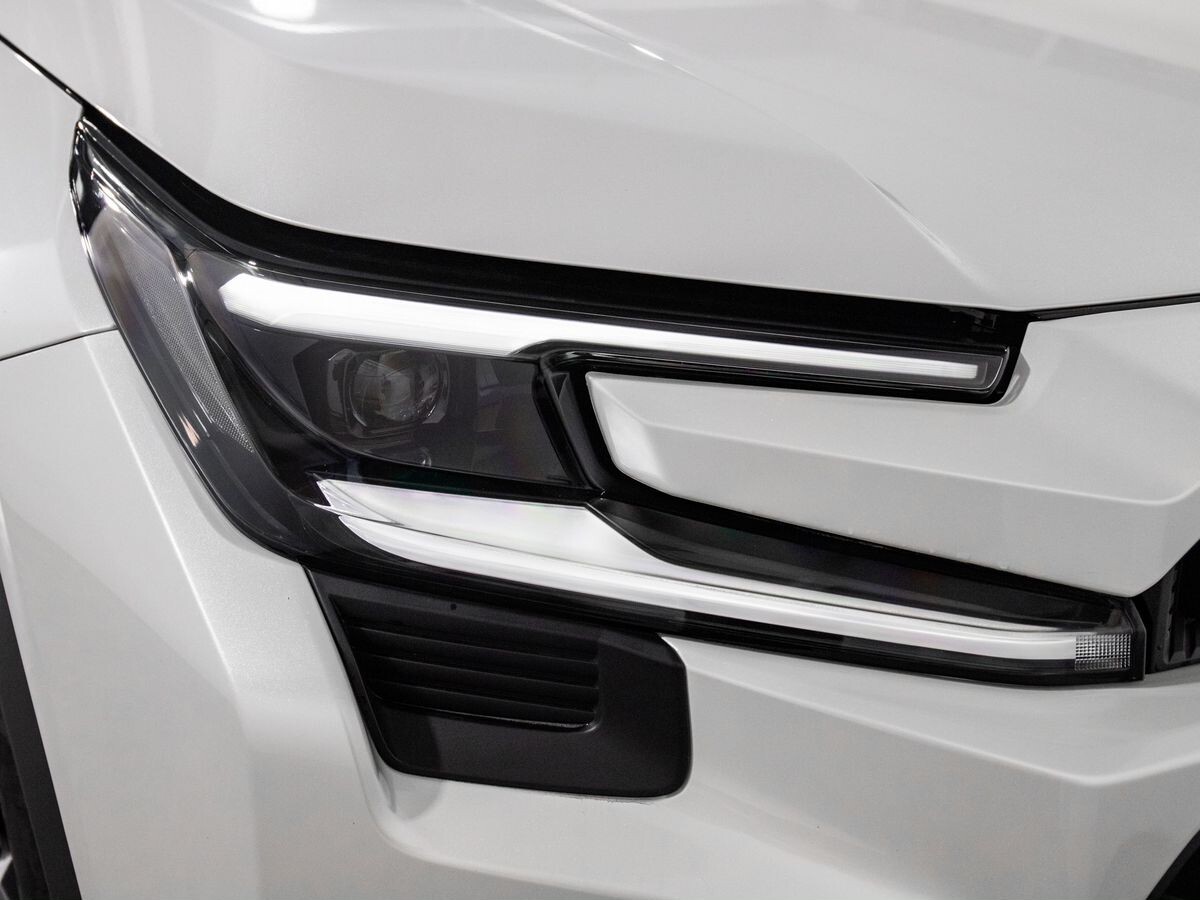 Toyota RAV4 2026 - фото автомобиля