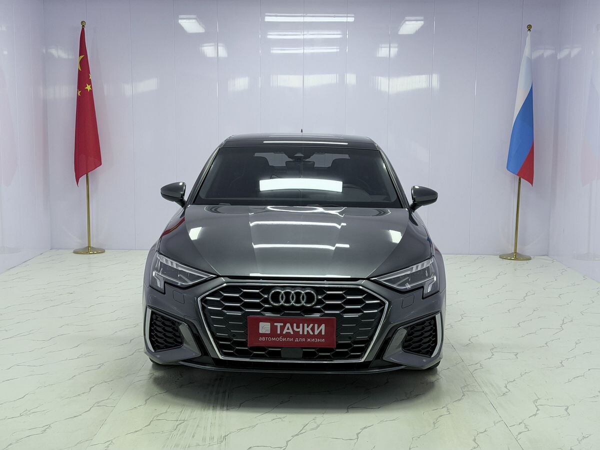 Audi A3 2021 - фото автомобиля