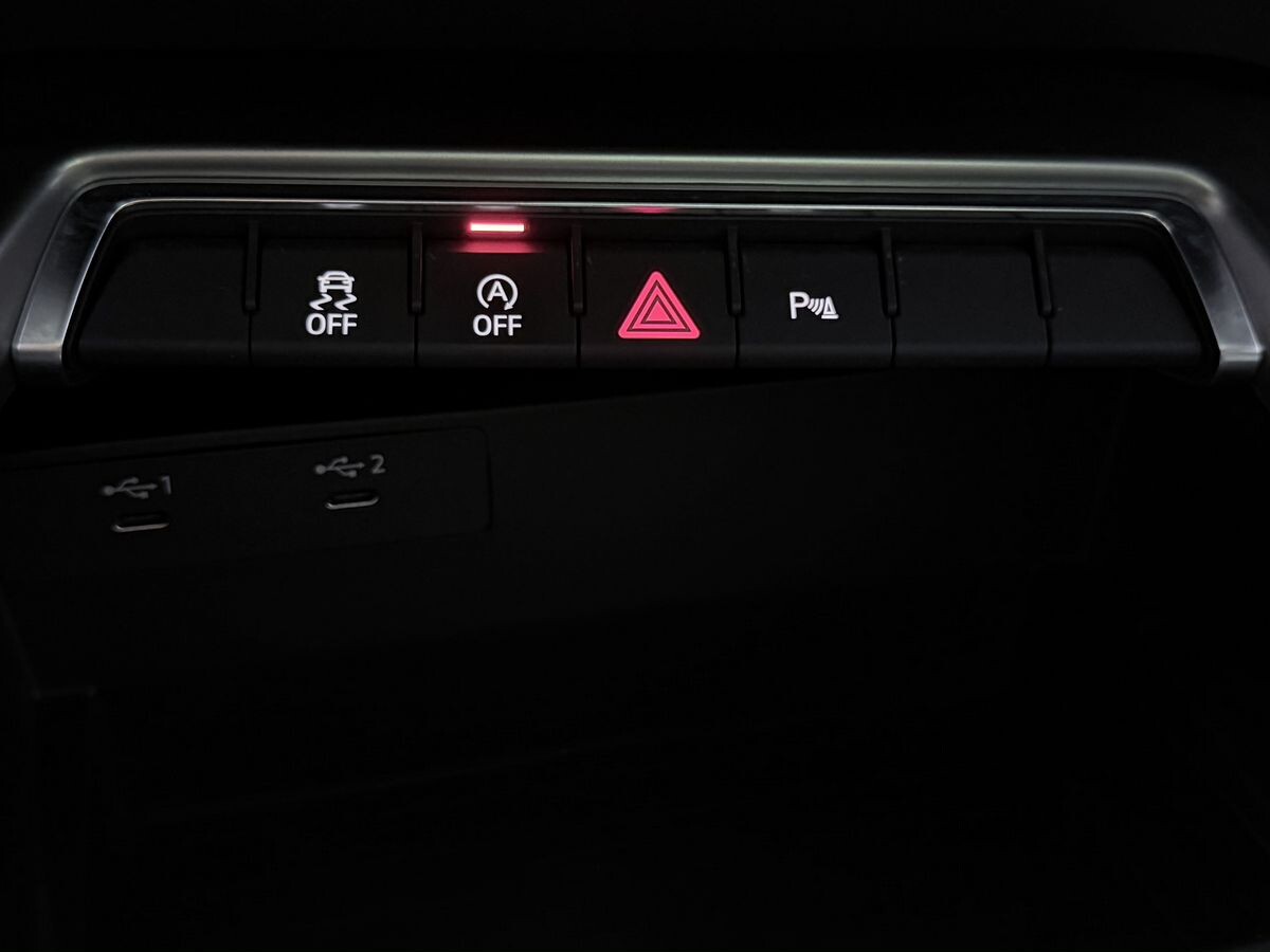 Audi A3 2021 - фото автомобиля
