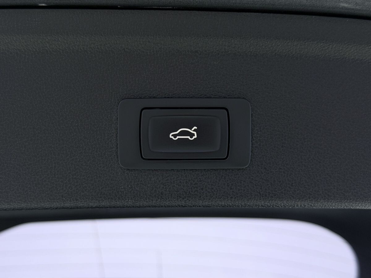 Audi A3 2021 - фото автомобиля